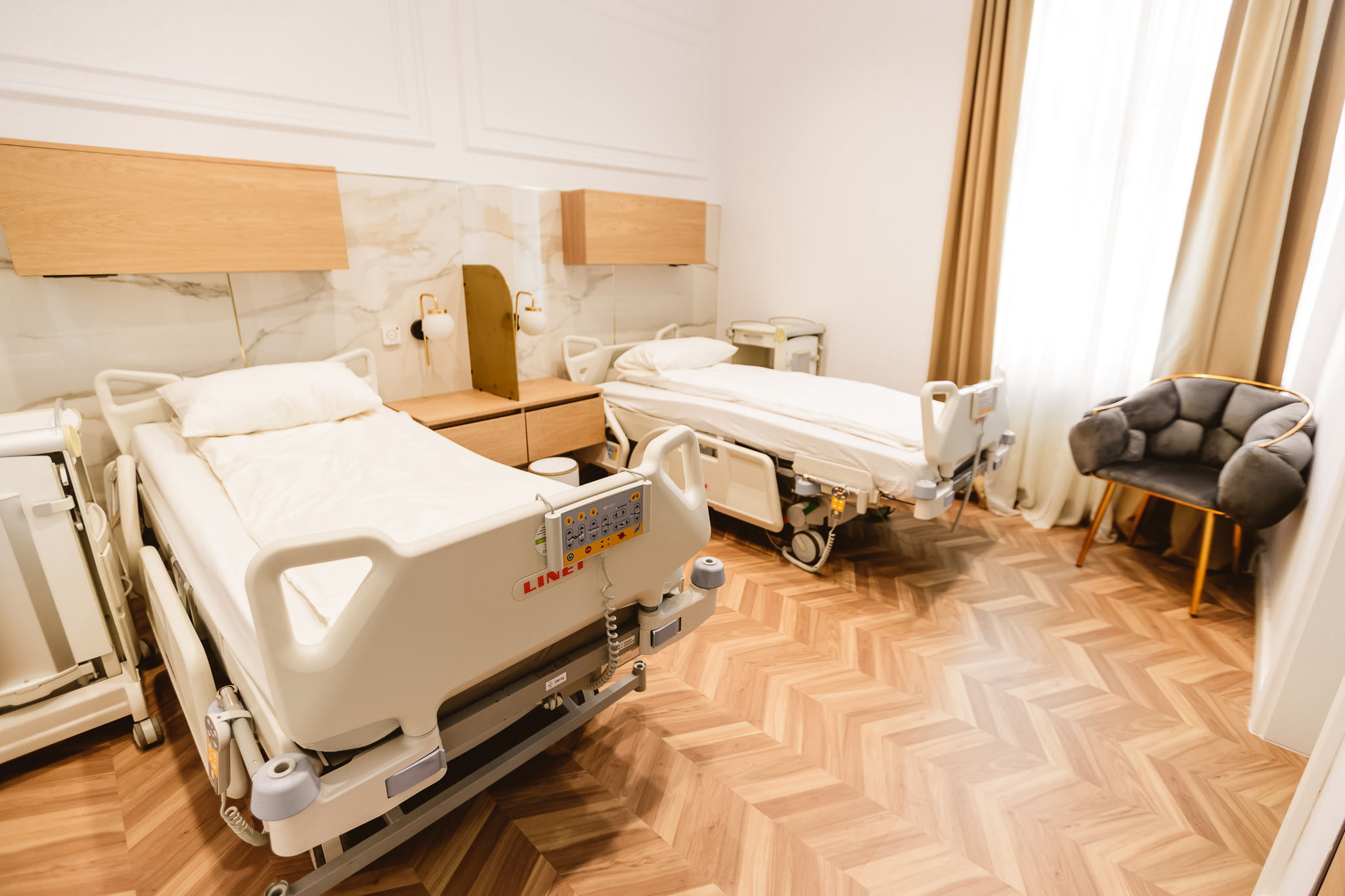 Spital Medcom Hospital 23