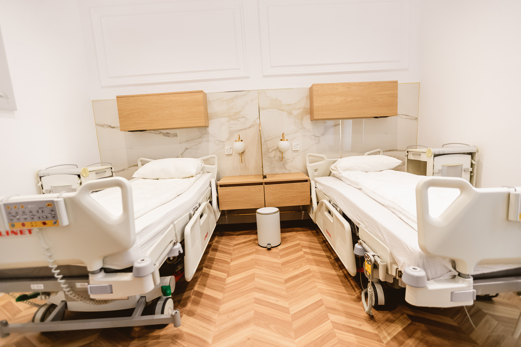 Spital Medcom Hospital 25