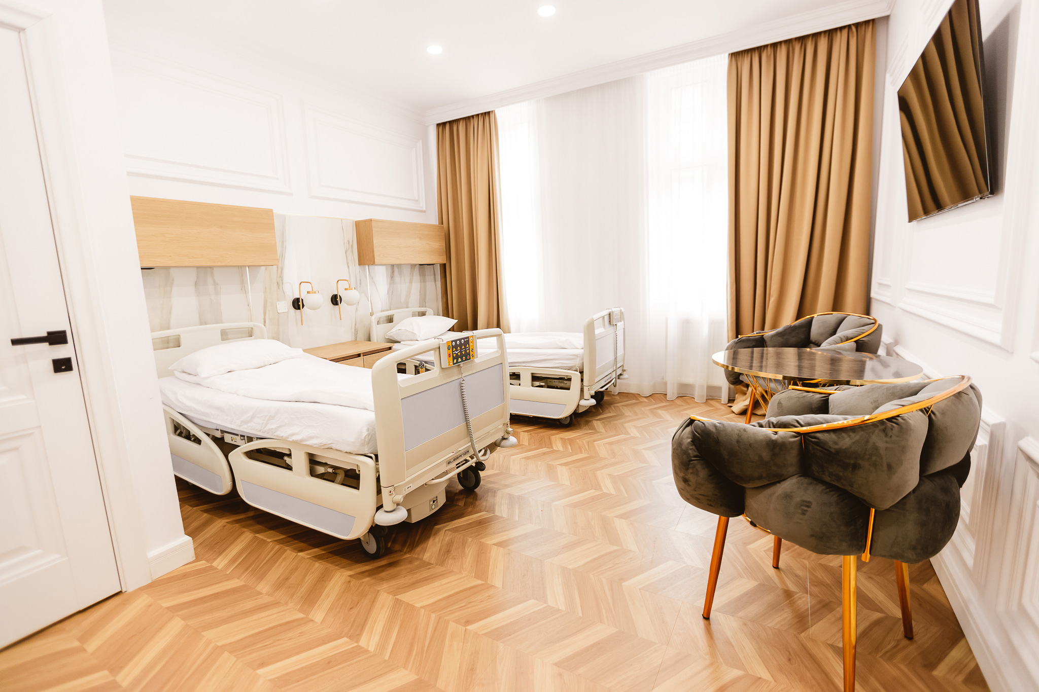 Spital Medcom Hospital 29